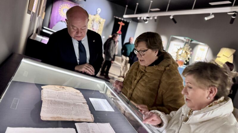 Exposicion 500 años de la Vera Cruz. Museo de la Ciudad de Antequera